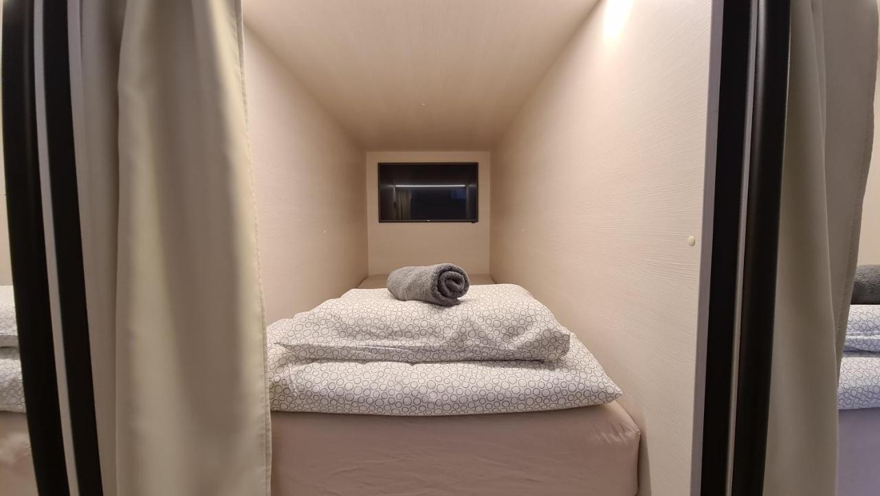 Cabin Hostel Любляна Екстериор снимка
